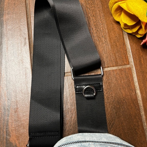 Urban Outfitters Floral Denim Crossbody Sling Bag Purse - Picture 3 of 5